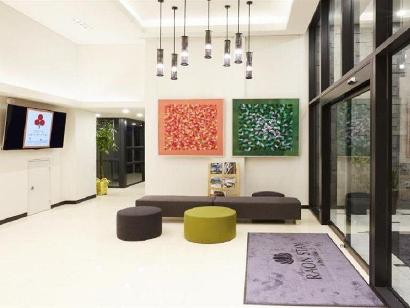 Raonstay In Perla Hotel จินจู ภายนอก รูปภาพ
