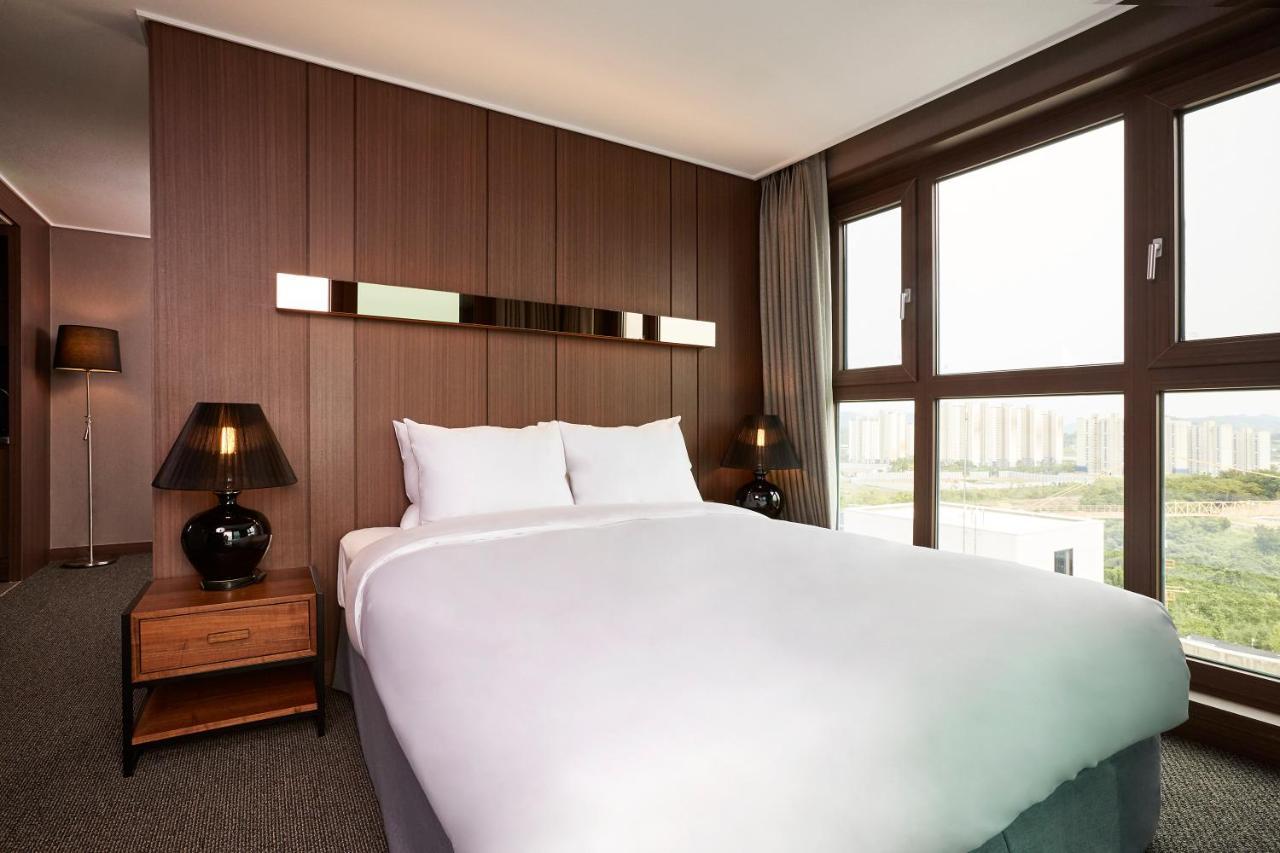 Raonstay In Perla Hotel จินจู ภายนอก รูปภาพ